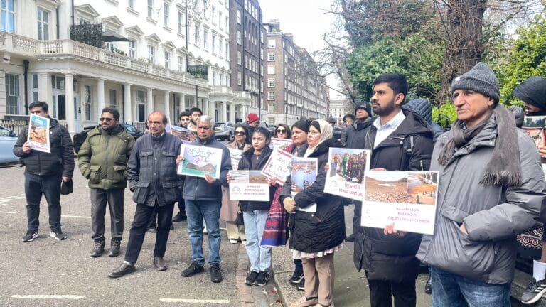 World Sindhi Congress protested in London against new canals on the Indus River, accusing the Pakistani government of diverting Sindh's water resources Photo: Baloch Media Hub