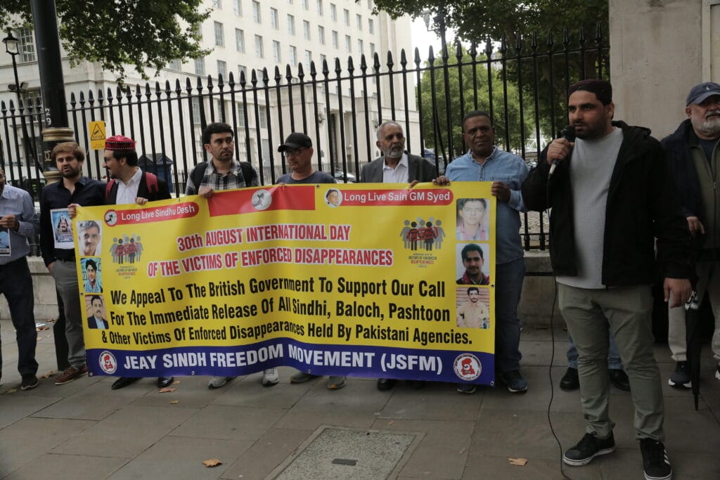 Activists from Sindh, Balochistan, Pashtoon regions and POJK gathered outside 10 Downing Street to mark the International Day of the Victims of Enforced Disappearances, London, 30 August 2025.