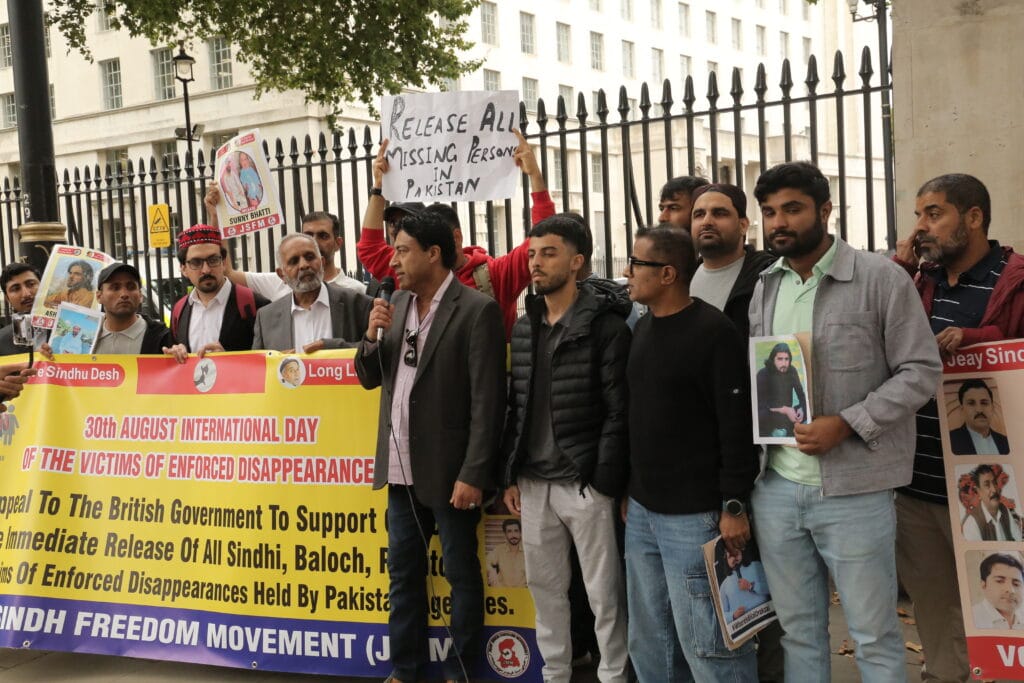 Activists from Sindh, Balochistan, Pashtoon regions and POJK gathered outside 10 Downing Street to mark the International Day of the Victims of Enforced Disappearances, London, 30 August 2025.