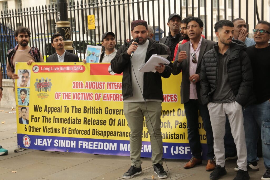 Activists from Sindh, Balochistan, Pashtoon regions and POJK gathered outside 10 Downing Street to mark the International Day of the Victims of Enforced Disappearances, London, 30 August 2025.