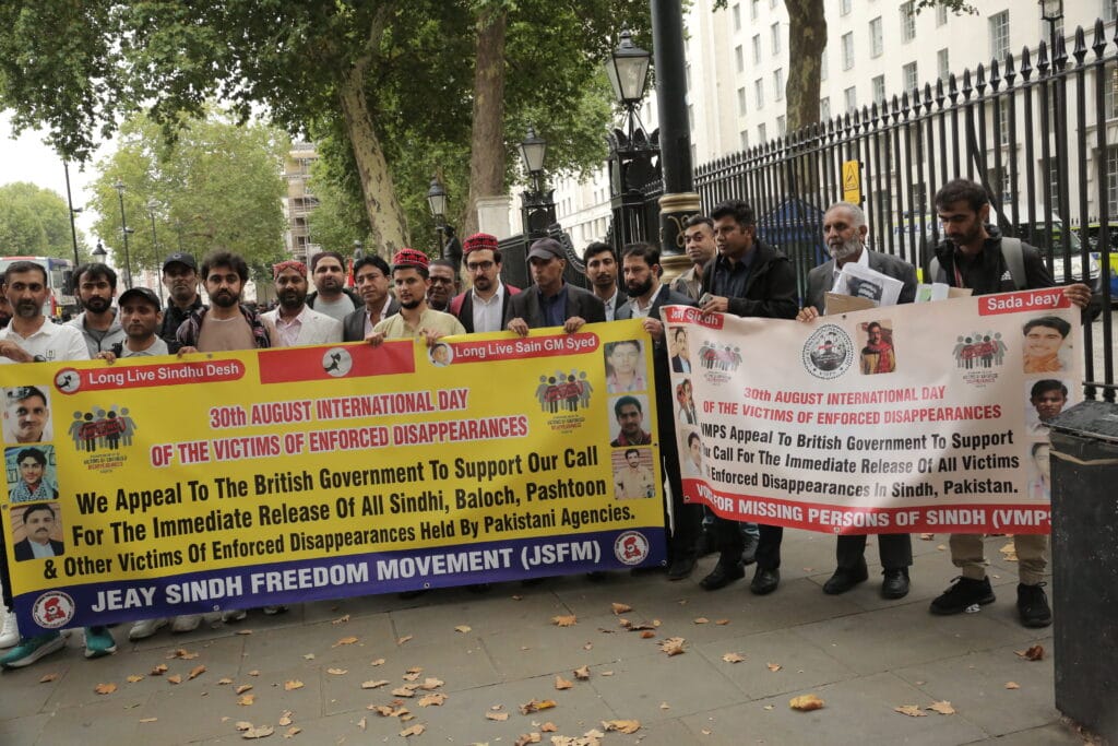 Activists from Sindh, Balochistan, Pashtoon regions and POJK gathered outside 10 Downing Street to mark the International Day of the Victims of Enforced Disappearances, London, 30 August 2025.