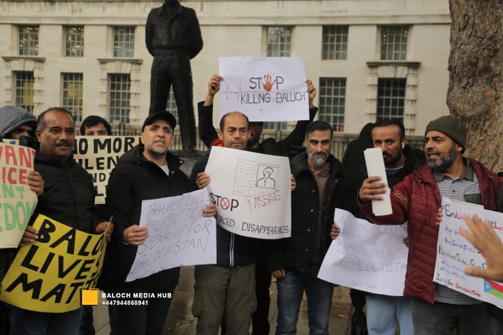 Baloch protest outside 10 Downing Street, London on 19 October 2025, demanding international action against Pakistan’s military operations in Zehri, Balochistan. Activists, including Aomar Karim, called for unity and an end to UK aid supporting human rights violations.