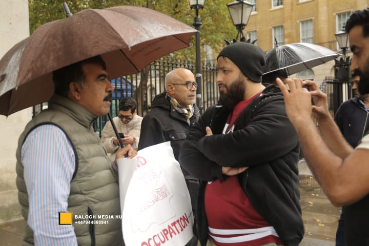 Baloch protest outside 10 Downing Street, London on 19 October 2025, demanding international action against Pakistan’s military operations in Zehri, Balochistan. Activists, including Aomar Karim, called for unity and an end to UK aid supporting human rights violations.