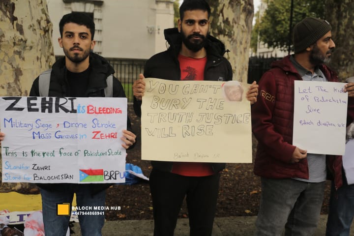 Baloch protest outside 10 Downing Street, London on 19 October 2025, demanding international action against Pakistan’s military operations in Zehri, Balochistan. Activists, including Aomar Karim, called for unity and an end to UK aid supporting human rights violations.