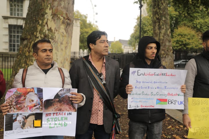 Mansoor baloch BRP uk london - Baloch protest outside 10 Downing Street, London on 19 October 2025, demanding international action against Pakistan’s military operations in Zehri, Balochistan. Activists, including Aomar Karim, called for unity and an end to UK aid supporting human rights violations.