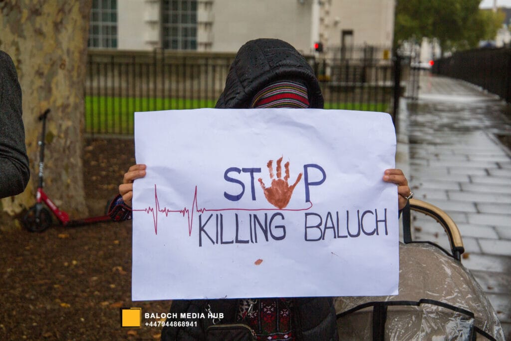 Baloch protest outside 10 Downing Street, London on 19 October 2025, demanding international action against Pakistan’s military operations in Zehri, Balochistan. Activists, including Aomar Karim, called for unity and an end to UK aid supporting human rights violations.