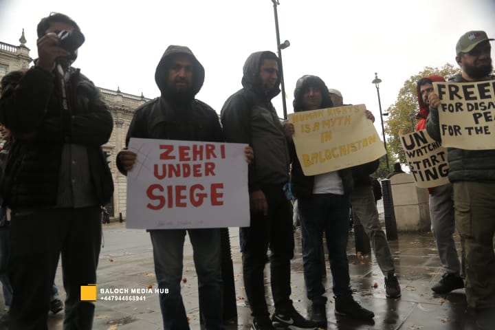 Baloch protest outside 10 Downing Street, London on 19 October 2025, demanding international action against Pakistan’s military operations in Zehri, Balochistan. Activists, including Aomar Karim, called for unity and an end to UK aid supporting human rights violations.