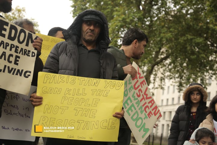 Baloch protest outside 10 Downing Street, London on 19 October 2025, demanding international action against Pakistan’s military operations in Zehri, Balochistan. Activists, including Aomar Karim, called for unity and an end to UK aid supporting human rights violations.