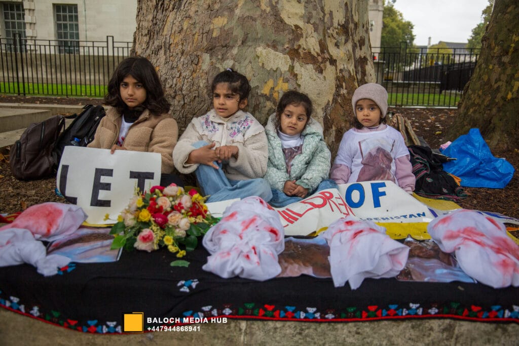 Baloch protest outside 10 Downing Street, London on 19 October 2025, demanding international action against Pakistan’s military operations in Zehri, Balochistan. Activists, including Aomar Karim, called for unity and an end to UK aid supporting human rights violations.
