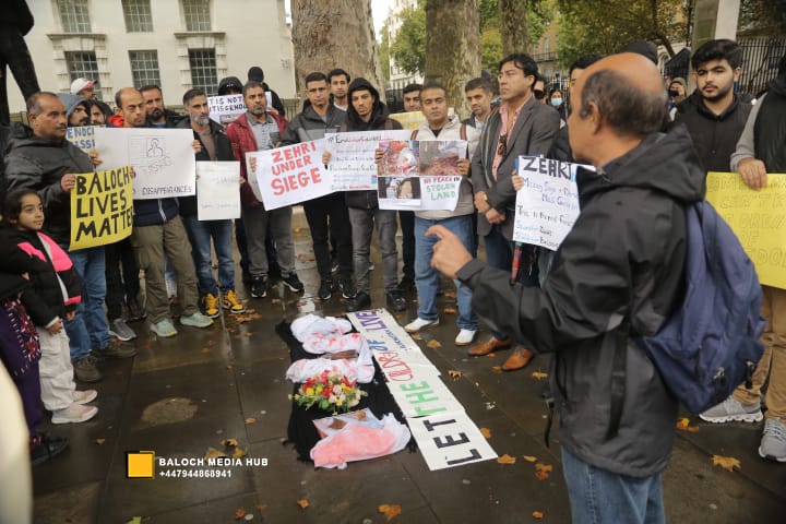 Baloch protest outside 10 Downing Street, London on 19 October 2025, demanding international action against Pakistan’s military operations in Zehri, Balochistan. Activists, including Aomar Karim, called for unity and an end to UK aid supporting human rights violations.