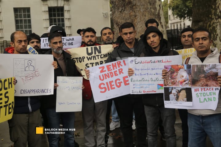 Baloch protest outside 10 Downing Street, London on 19 October 2025, demanding international action against Pakistan’s military operations in Zehri, Balochistan. Activists, including Aomar Karim, called for unity and an end to UK aid supporting human rights violations.