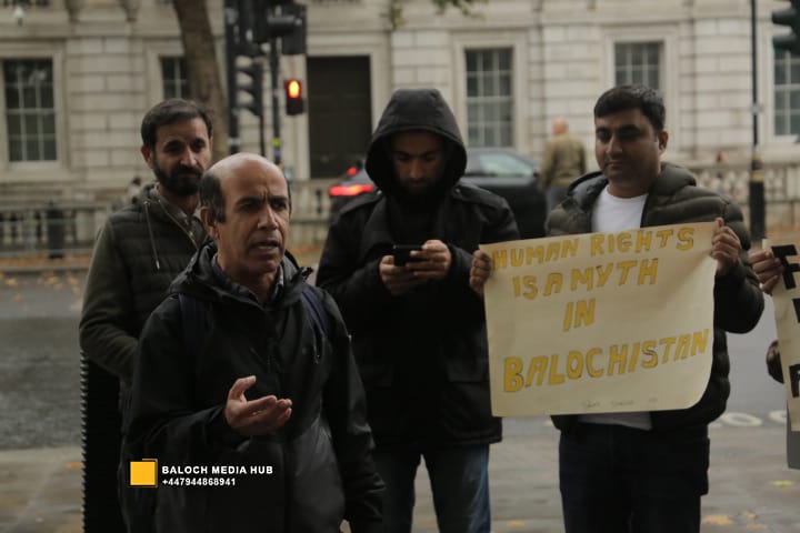 Baloch protest outside 10 Downing Street, London on 19 October 2025, demanding international action against Pakistan’s military operations in Zehri, Balochistan. Activists, including Aomar Karim, called for unity and an end to UK aid supporting human rights violations.