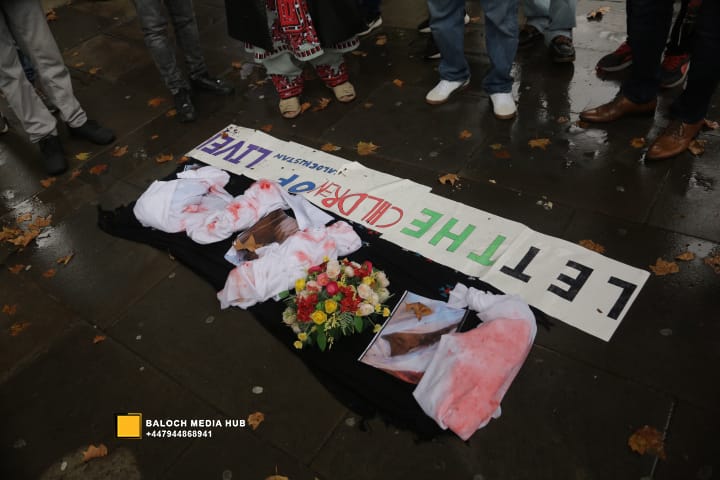 Baloch protest outside 10 Downing Street, London on 19 October 2025, demanding international action against Pakistan’s military operations in Zehri, Balochistan. Activists, including Aomar Karim, called for unity and an end to UK aid supporting human rights violations.
