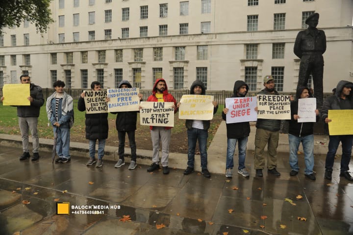 Baloch protest outside 10 Downing Street, London on 19 October 2025, demanding international action against Pakistan’s military operations in Zehri, Balochistan. Activists, including Aomar Karim, called for unity and an end to UK aid supporting human rights violations.