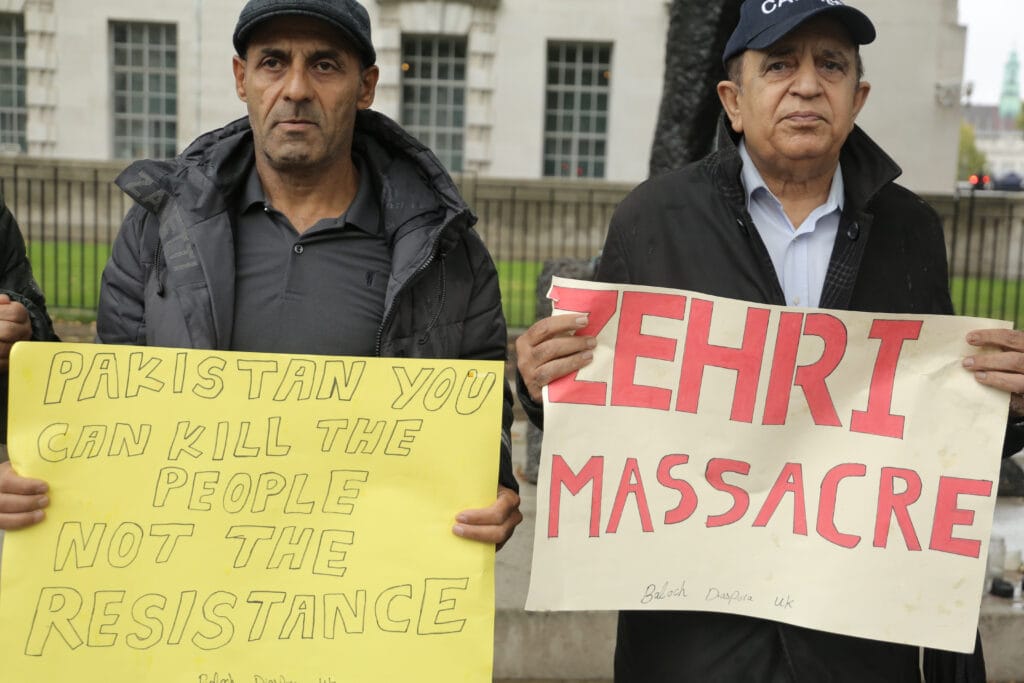 Baloch protest outside 10 Downing Street, London on 19 October 2025, demanding international action against Pakistan’s military operations in Zehri, Balochistan. Activists, including Aomar Karim, called for unity and an end to UK aid supporting human rights violations.