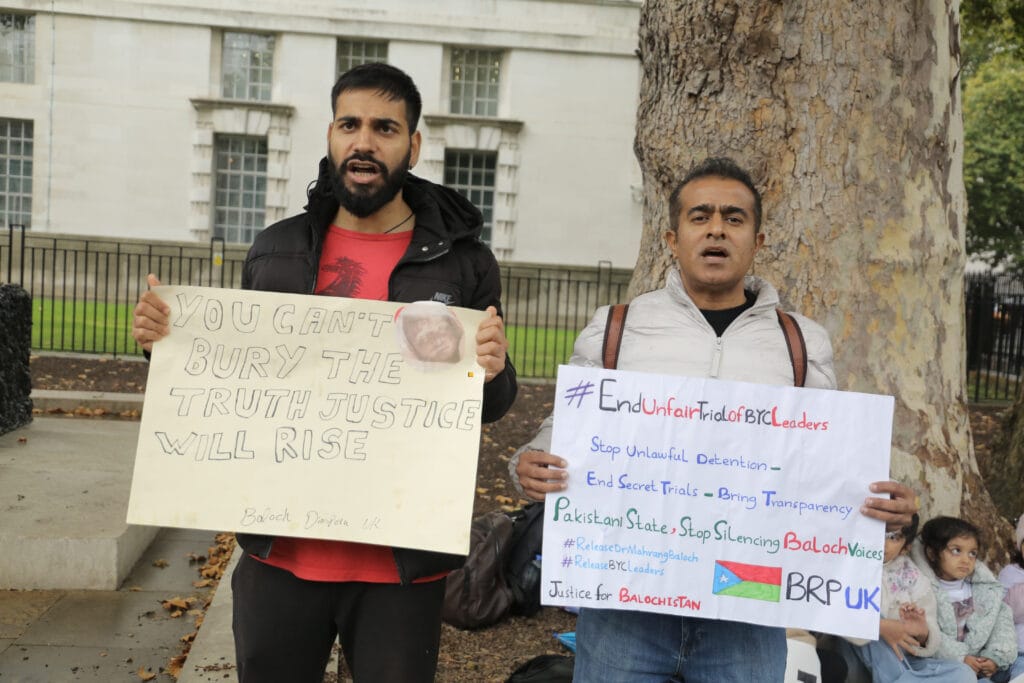 Baloch protest outside 10 Downing Street, London on 19 October 2025, demanding international action against Pakistan’s military operations in Zehri, Balochistan. Activists, including Aomar Karim, called for unity and an end to UK aid supporting human rights violations.