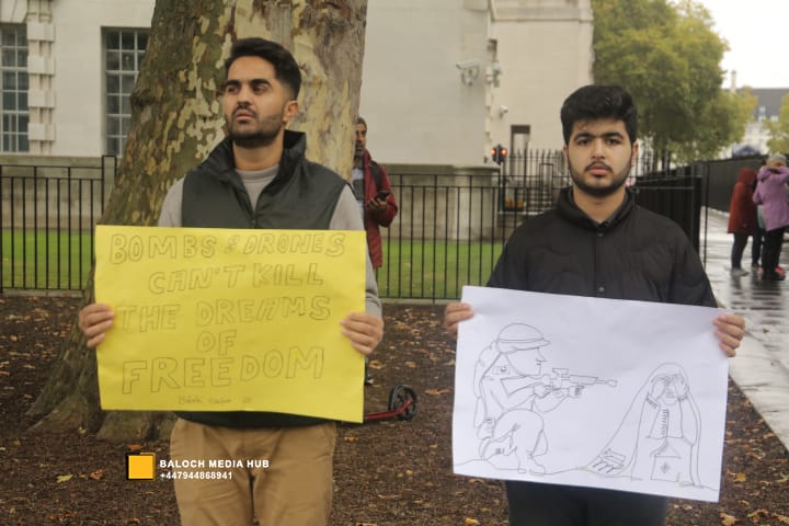Baloch protest outside 10 Downing Street, London on 19 October 2025, demanding international action against Pakistan’s military operations in Zehri, Balochistan. Activists, including Aomar Karim, called for unity and an end to UK aid supporting human rights violations.