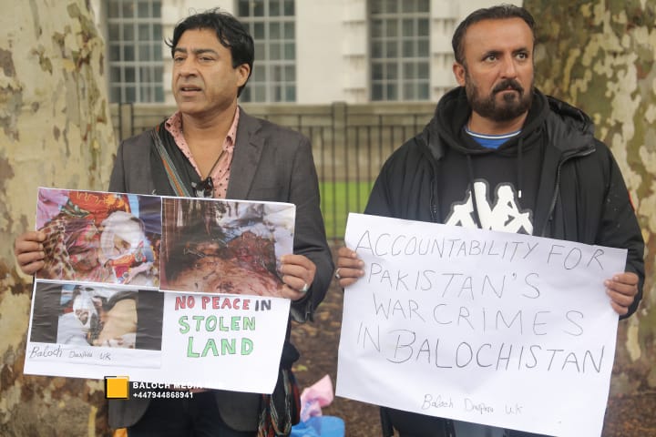 Baloch protest outside 10 Downing Street, London on 19 October 2025, demanding international action against Pakistan’s military operations in Zehri, Balochistan. Activists, including Aomar Karim, called for unity and an end to UK aid supporting human rights violations.