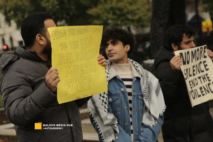 Baloch protest outside 10 Downing Street, London on 19 October 2025, demanding international action against Pakistan’s military operations in Zehri, Balochistan. Activists, including Aomar Karim, called for unity and an end to UK aid supporting human rights violations.