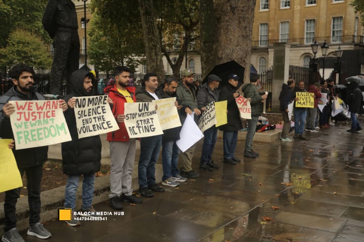 Baloch protest outside 10 Downing Street, London on 19 October 2025, demanding international action against Pakistan’s military operations in Zehri, Balochistan. Activists, including Aomar Karim, called for unity and an end to UK aid supporting human rights violations.