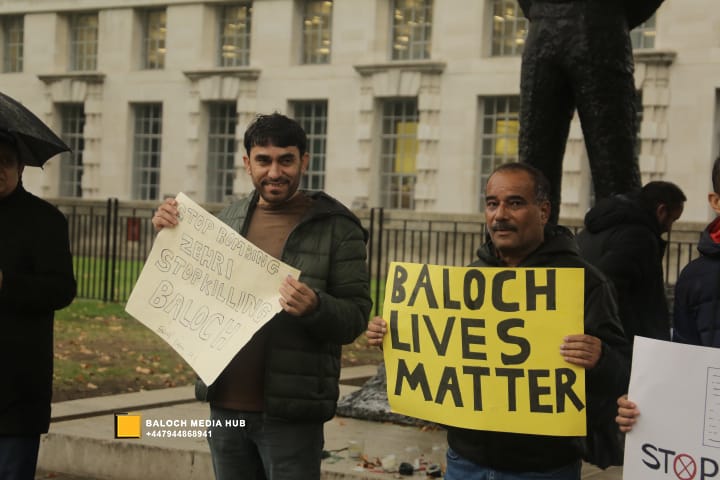 Baloch protest outside 10 Downing Street, London on 19 October 2025, demanding international action against Pakistan’s military operations in Zehri, Balochistan. Activists, including Aomar Karim, called for unity and an end to UK aid supporting human rights violations.