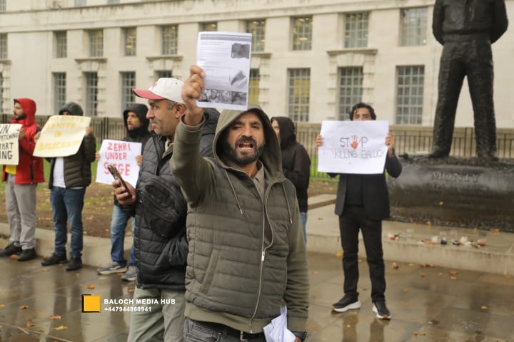 Baloch protest outside 10 Downing Street, London on 19 October 2025, demanding international action against Pakistan’s military operations in Zehri, Balochistan. Activists, including Aomar Karim, called for unity and an end to UK aid supporting human rights violations.